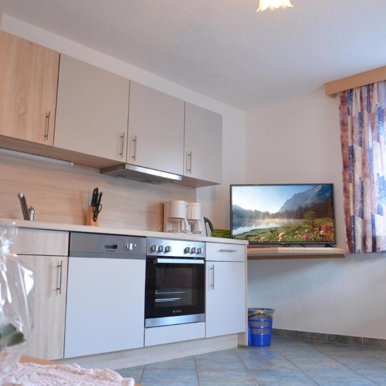 Haus Bergkristall - Apartment mit 2 Schlafzimmern und Blick auf die Berge - 4