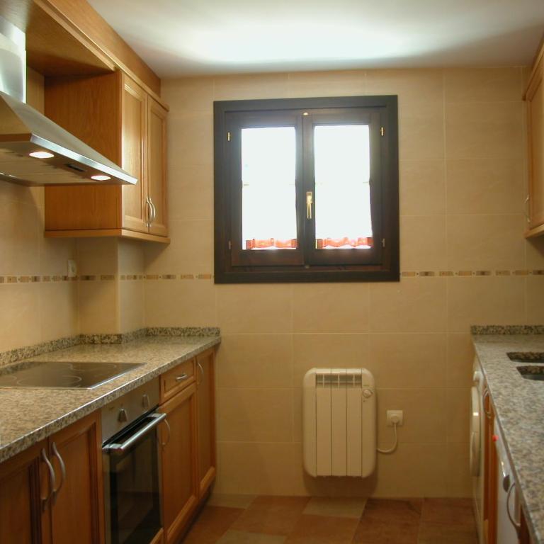 Apartamentos Estop - Appartement 4 Chambres (7 Adultes) - 18