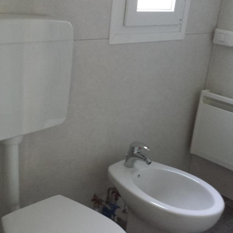 Campeggio Amici di Lazise - Casa Mobile con 3 Camere da Letto - 8