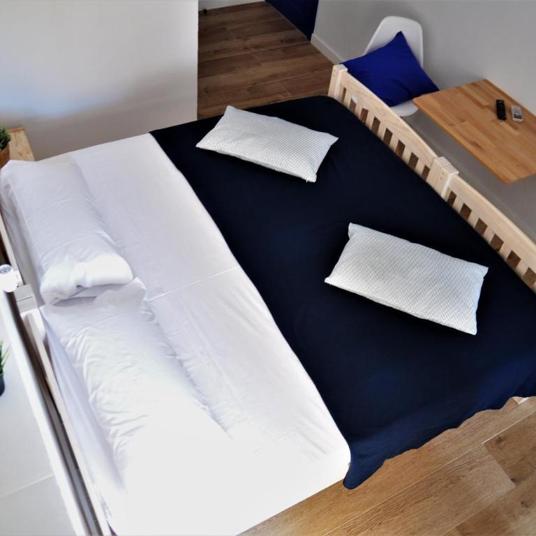Hostal Porto Mar - Habitación Doble con balcón - 9