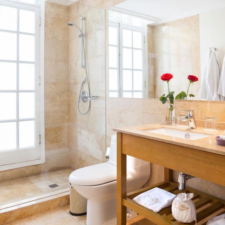 Hotel Boutique Le Reve - Deluxe King Room - 3