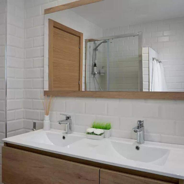 Luxury Apartment Merced by Nagoa Homes - Superior Apartment - 35