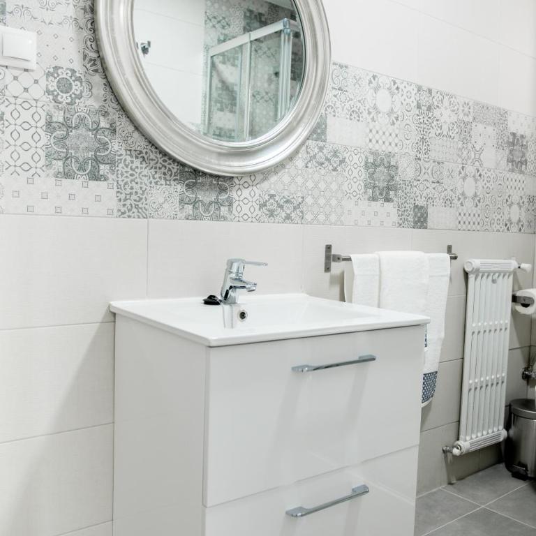 Emperatriz Deluxe - Deluxe Apartment - 19