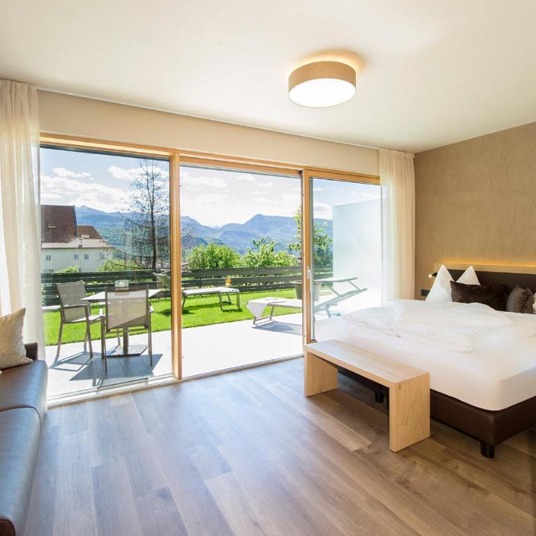 Haus Gregori Modern & Central Stay in Vineyard with Rooftop & Served Breakfast - Appartamento con 2 Camere da Letto e Giardino - 4