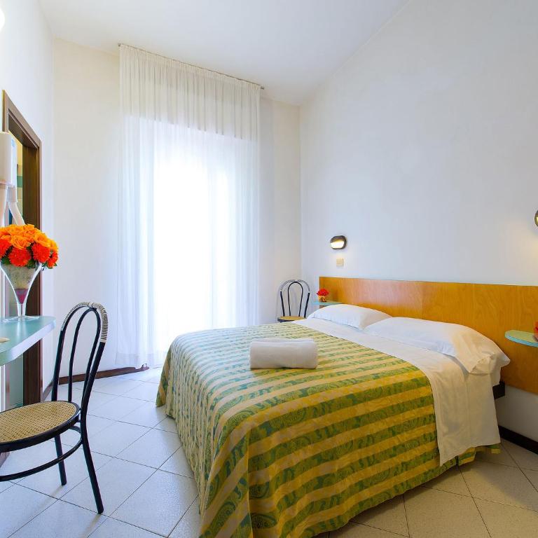 Hotel Ariane - BEACHFRONT, XXL Breakfast & Sea View - Camera Economy Matrimoniale/Doppia con Letti Singoli - 3
