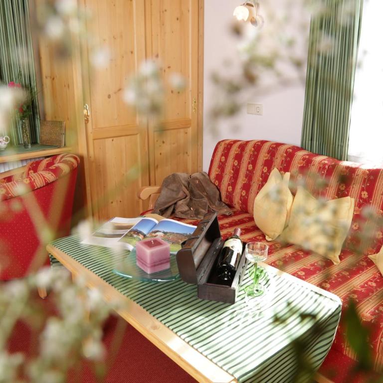 Theresenhof - Deluxe Double Room with Balcony - no pets allowed - 4