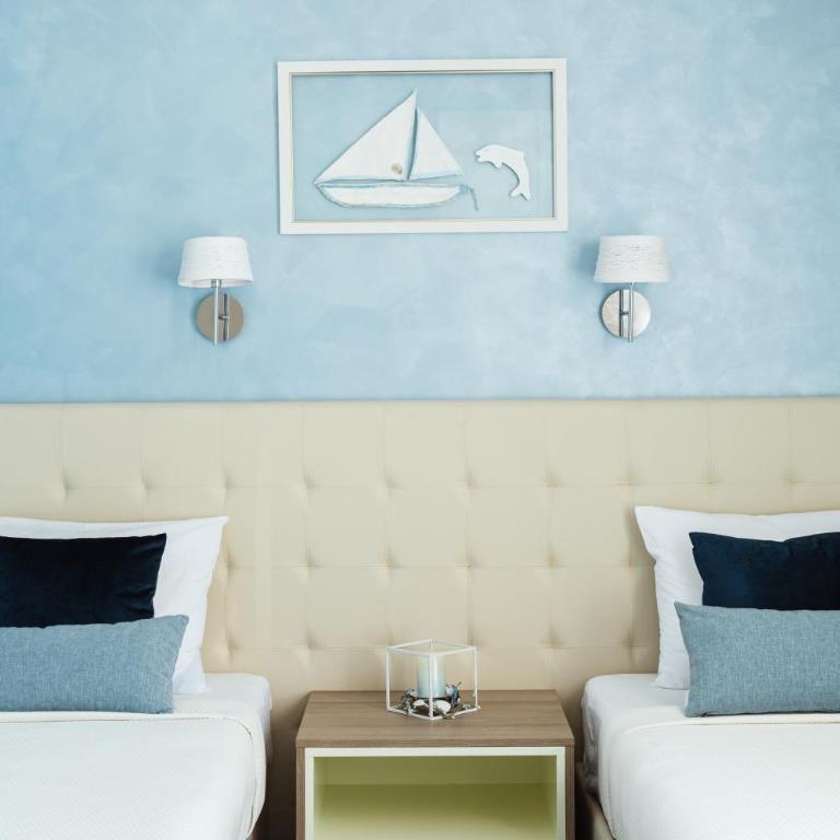 Hotel Hermes Budva - Dvokrevetna Soba sa Bračnim Krevetom/Zasebnim Krevetima - 2