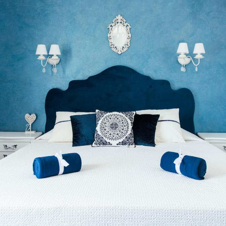 Hotel Hermes Budva - Komfor Dvokrevetna Soba sa Bračnim Krevetom i Balkonom - 1