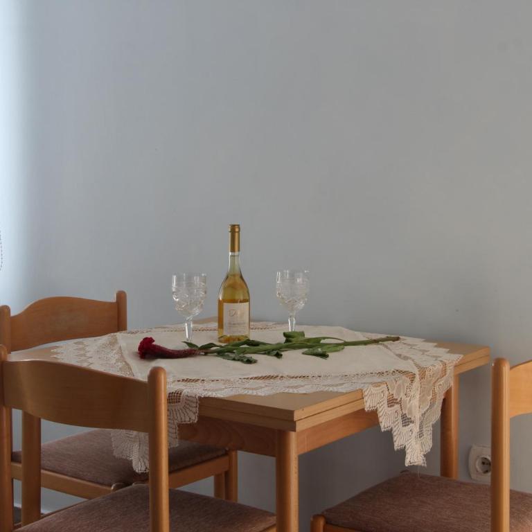 Alvanita Apartments - One-Bedroom Apartment with Balcony and Sea View (3 Adults) - 3