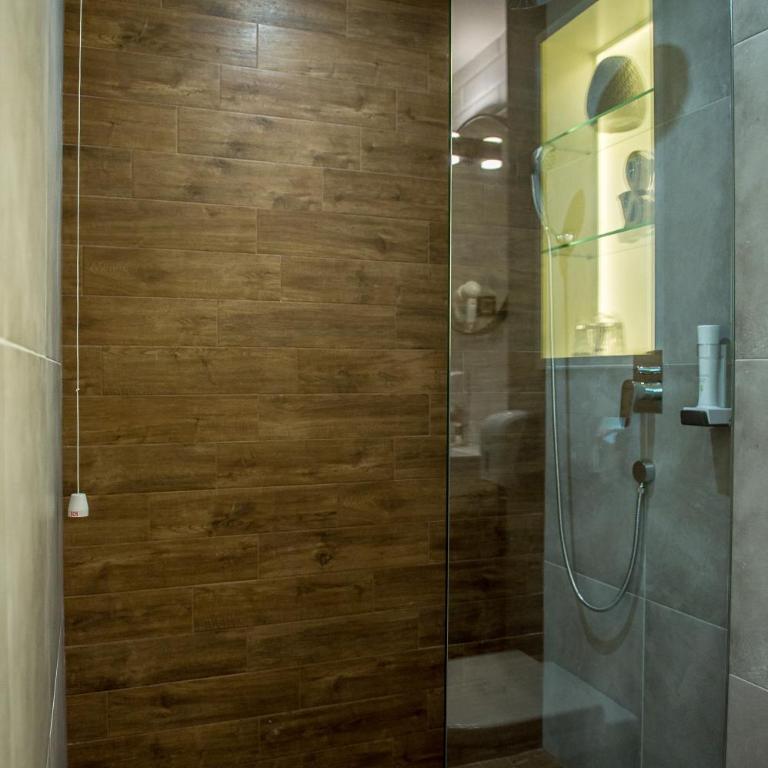 Hotel Hedonic - Apartman sa Balkonom - 2