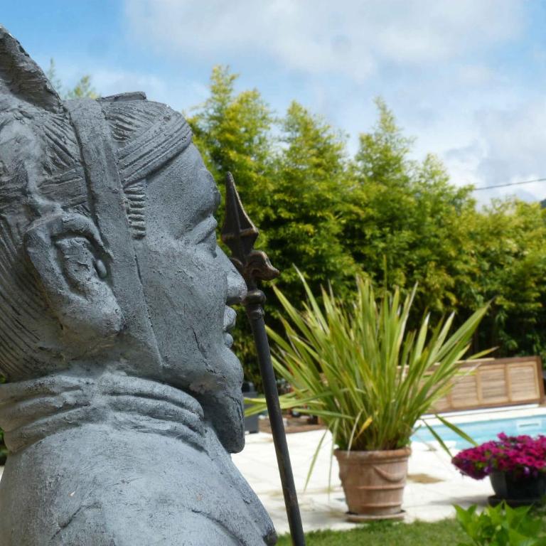 Les Bambous B&B - Doppelzimmer mit Poolblick - 28