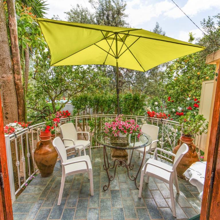 Raggio di Sole - Two-Bedroom House with Private Pool - 36