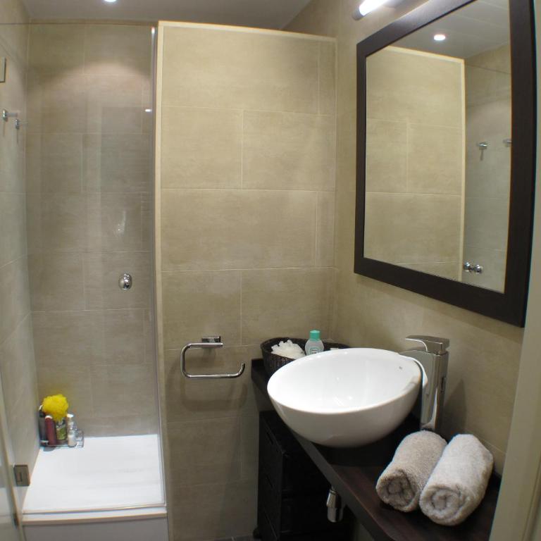 Barcelona4Seasons - Muntaner - One-Bedroom Apartment - 9