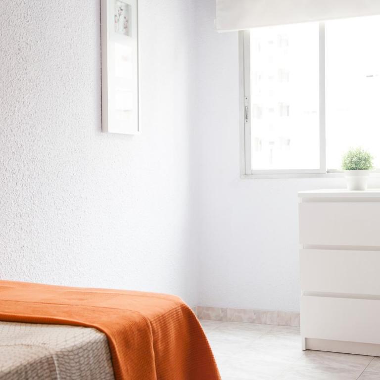 Apartamento Cardenal - Three-Bedroom Apartment - 13