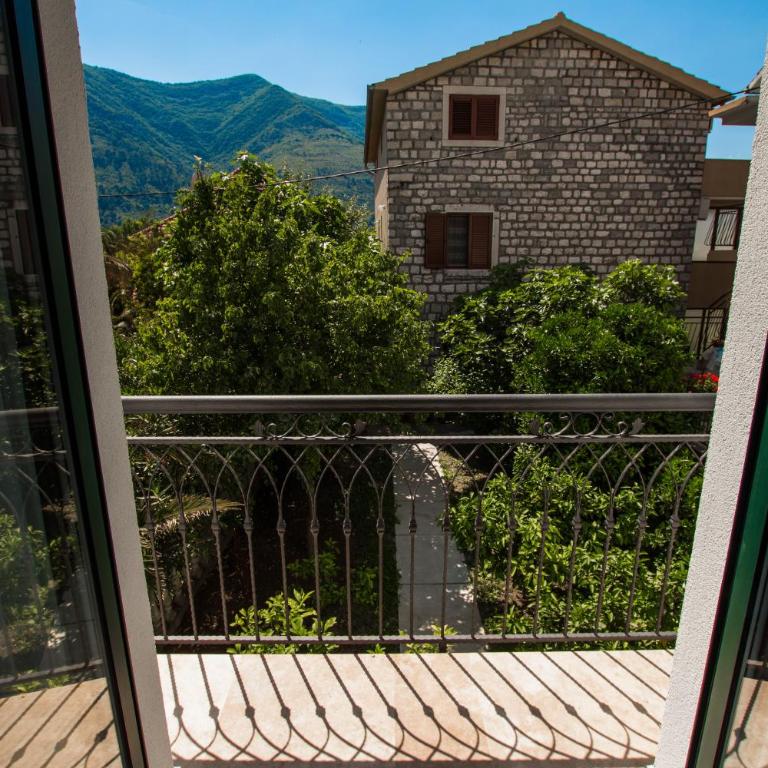 Hotel Alkima - Double Room with Garden View - 3
