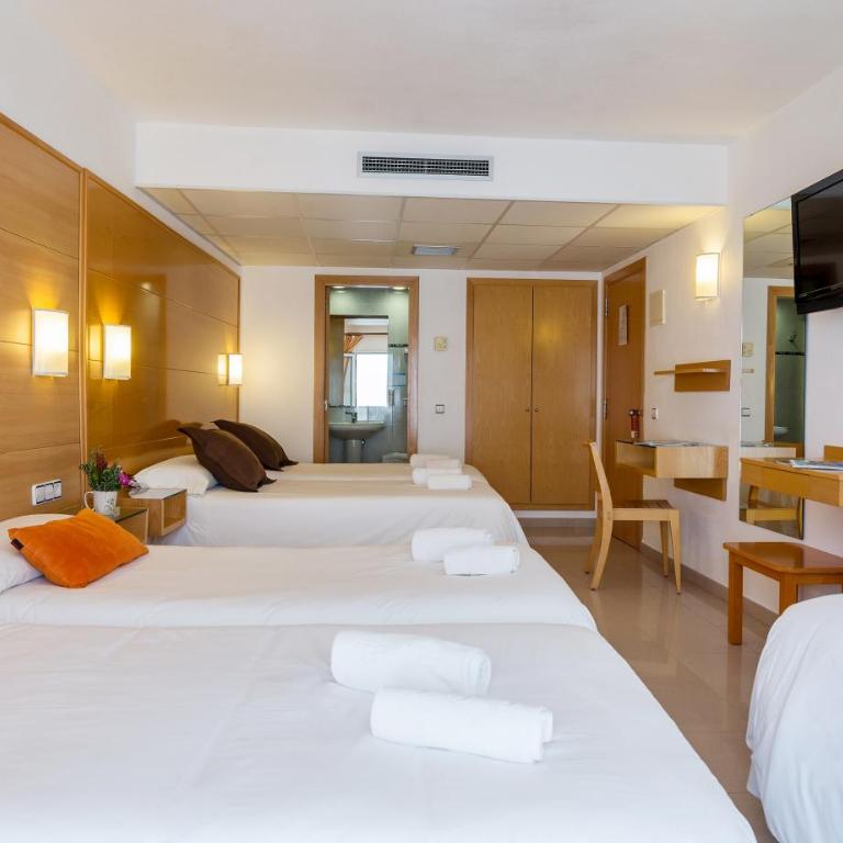 Hotel & Diving Les Illes - Quadruple Room - 3