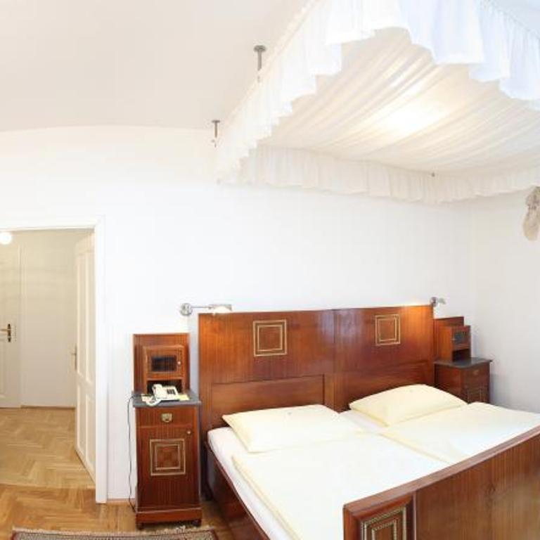 Hotel Post Karlon - Suite mit Whirlpool - 11