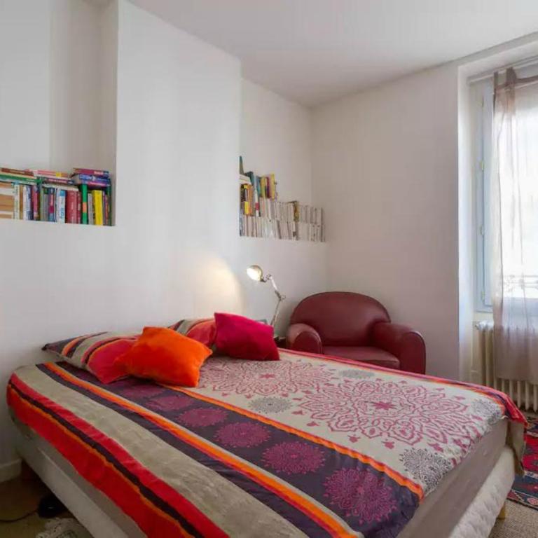 T3 55m2 & Garage, proche Saône, et 5 min Vieux Lyon via Metro D - Appartement 2 Chambres - 8