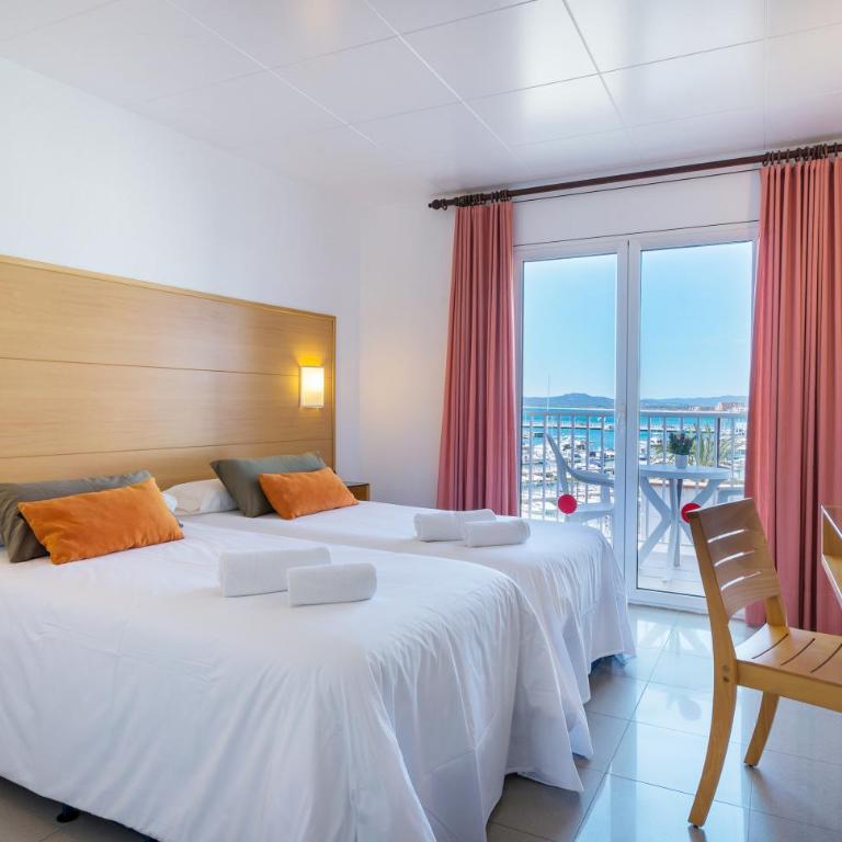 Hotel & Diving Les Illes - Double or Twin Room with Sea View - 2
