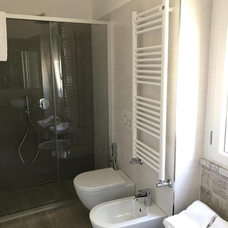 L'AlbaRosa - Camere - Camera Matrimoniale/Doppia con Letti Singoli con Balcone - 5
