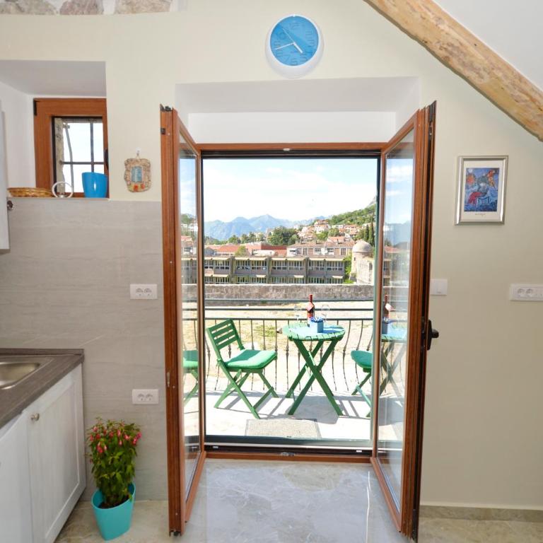Palazzo Max and Alex Apartments - Deluxe Suite with Sea View - 1