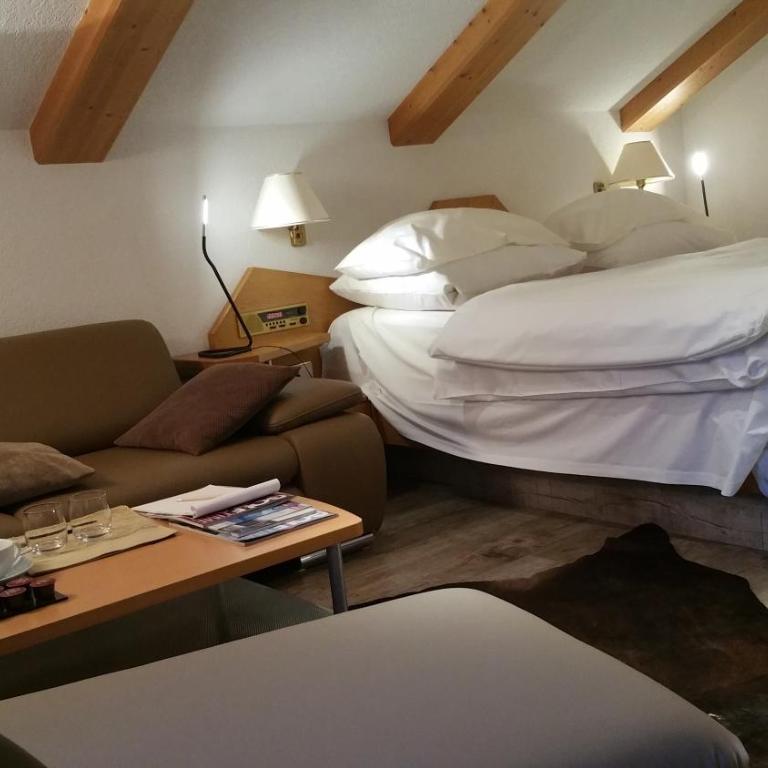 Hotel Vergeiner - Junior Suite im alpinen Stil - 5