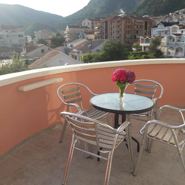 Garni Hotel Koral - Apartman Tipa "Suite" sa Balkonom i Pogledom na More - 7