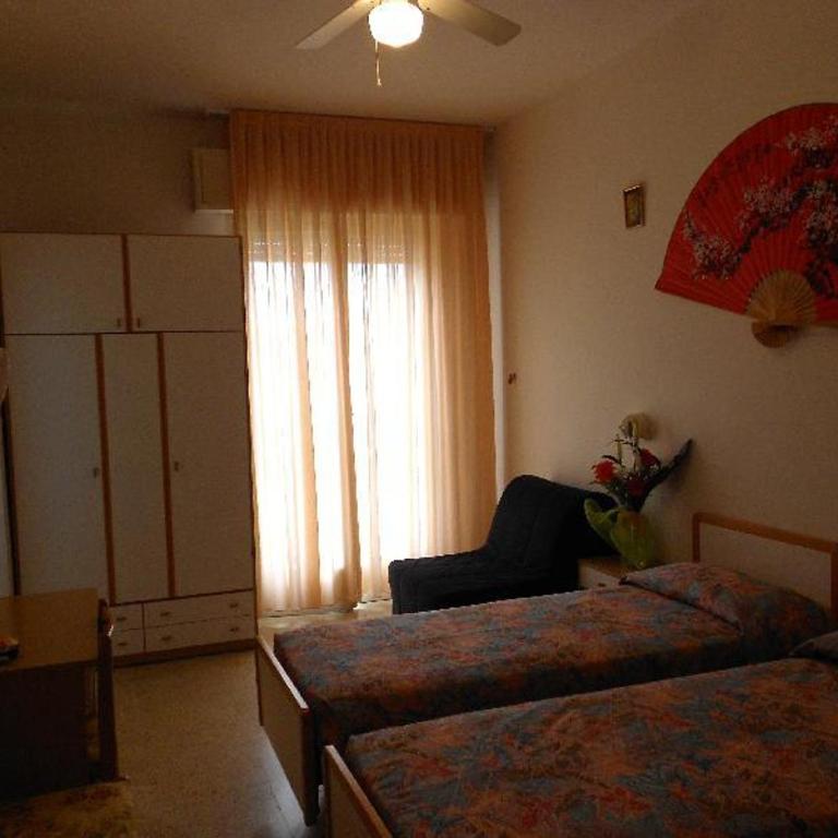 Hotel Vevey - Triple Room with Balcony - 3