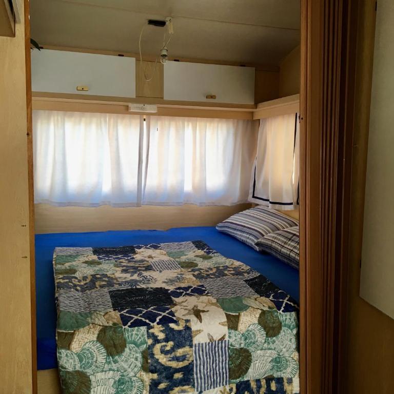 Aquacamp - Caravan with Shared Bathroom - 1