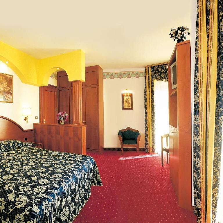 Hotel Napoleon - Junior Suite con Vista Mare Parziale e Balcone - 2