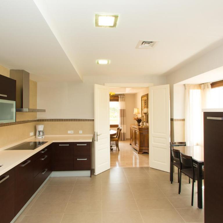 Villa Las Lomas de Marbella - Casa de 5 dormitorios - 39