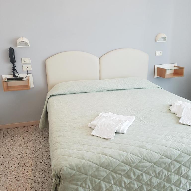 Hotel Amados - Double or Twin Room - 11