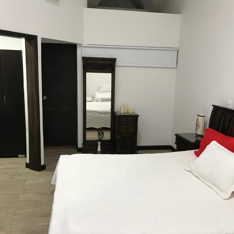 Hospedaje Solymar Sarie Bay - Habitación cuádruple - 3