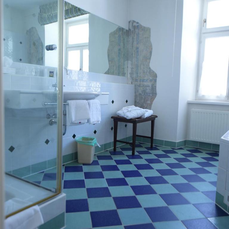 Hotel Post Karlon - Suite mit Whirlpool - 5
