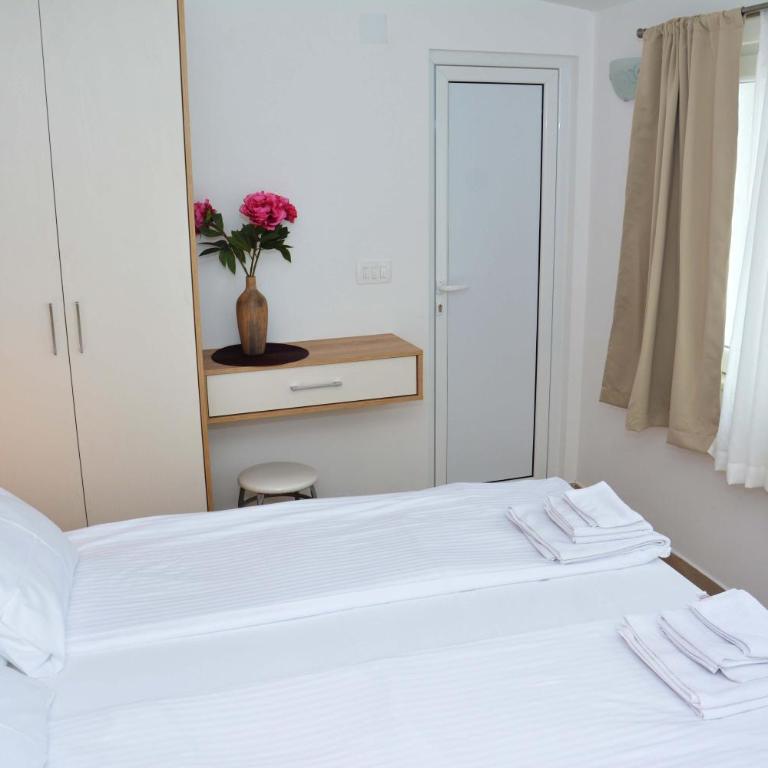 Apartments Harmonia - Dvokrevetna Soba sa Bračnim Krevetom i Pogledom na More - 5