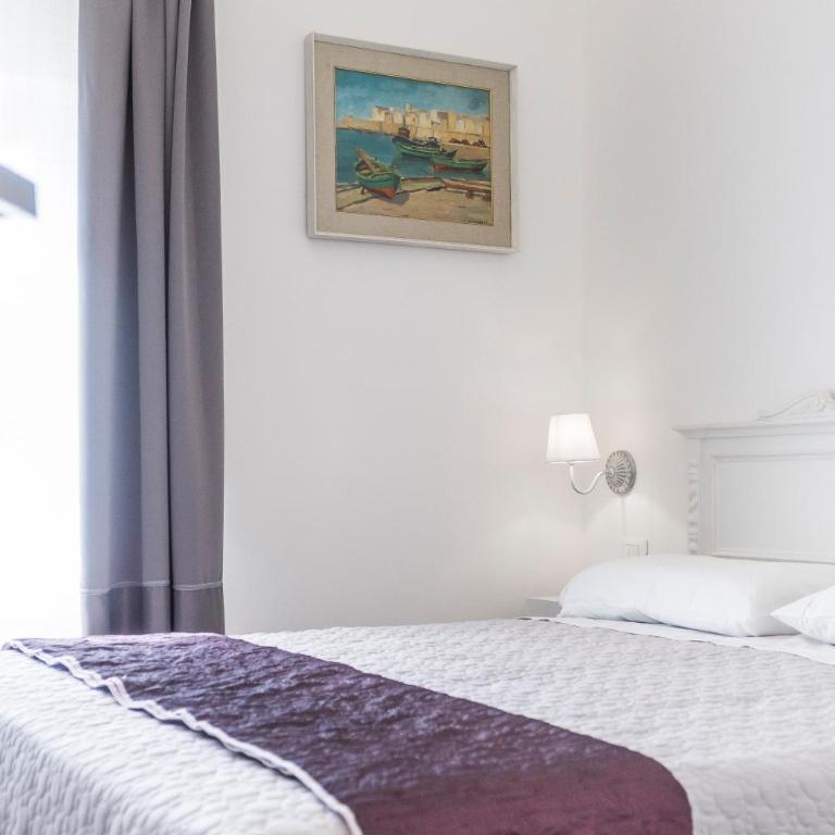 Incentro - Double Room with Private Bathroom - 5