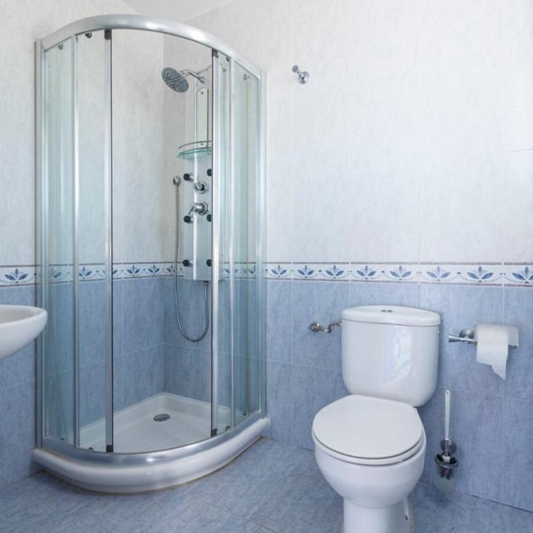 Bright villa with salt water pool - Villa con piscina privada - 32