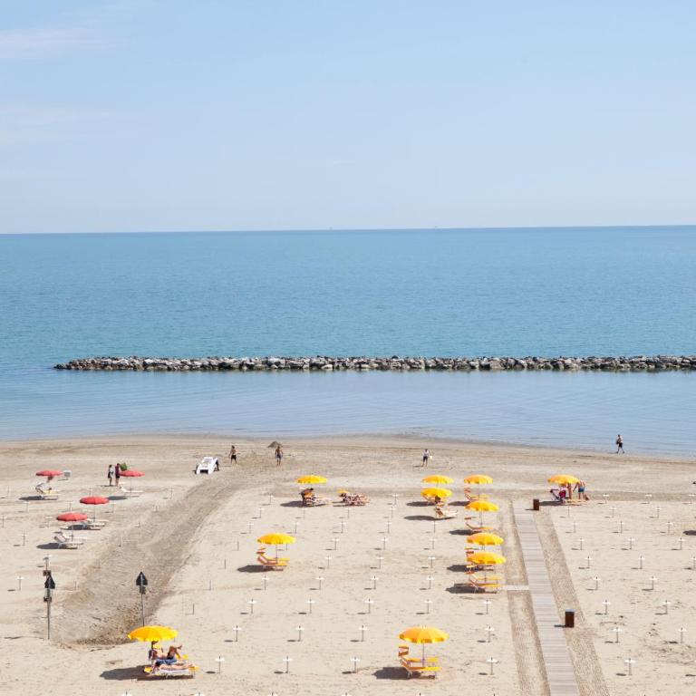 Hotel Salsedine - Camera Quadrupla con Vista Mare - 7