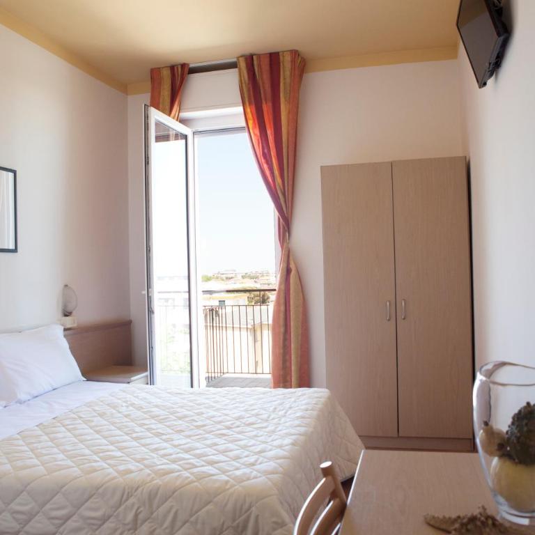 Hotel Salsedine - Camera Matrimoniale con Balcone e Vista Mare - 6