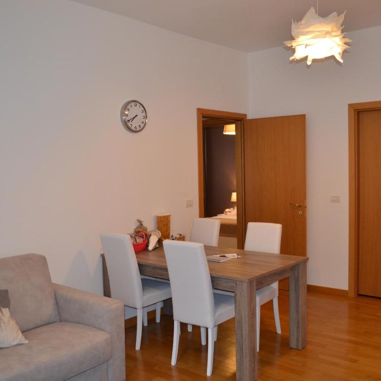 4 Star Family & Friends Apt - Self Check-in - Appartamento con 2 Camere da Letto - 3