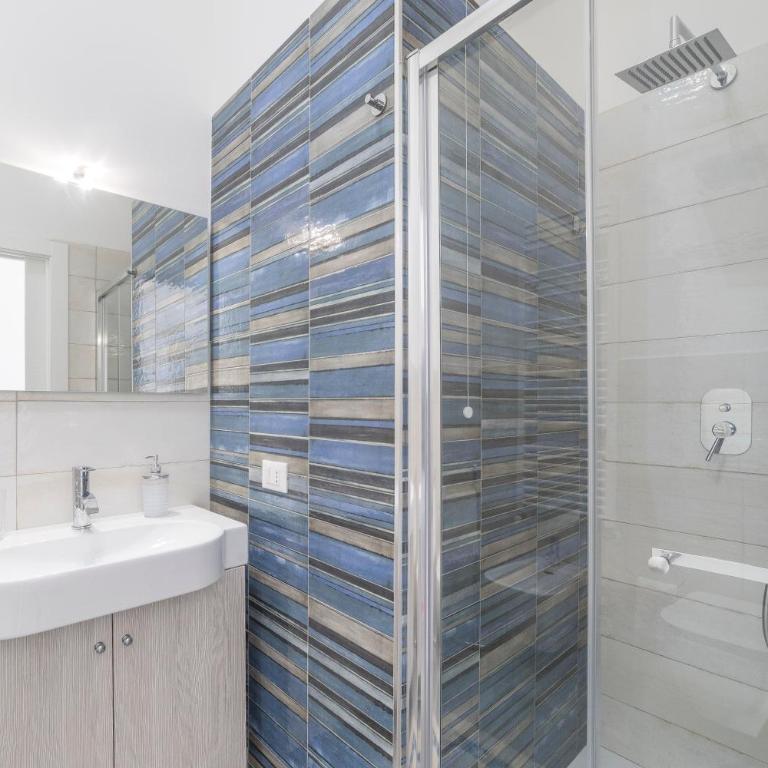 Incentro - Double Room with Balcony - 15