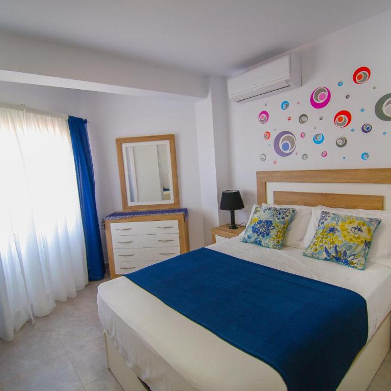 Vella Rosa 2 - Two-Bedroom Apartment - 8
