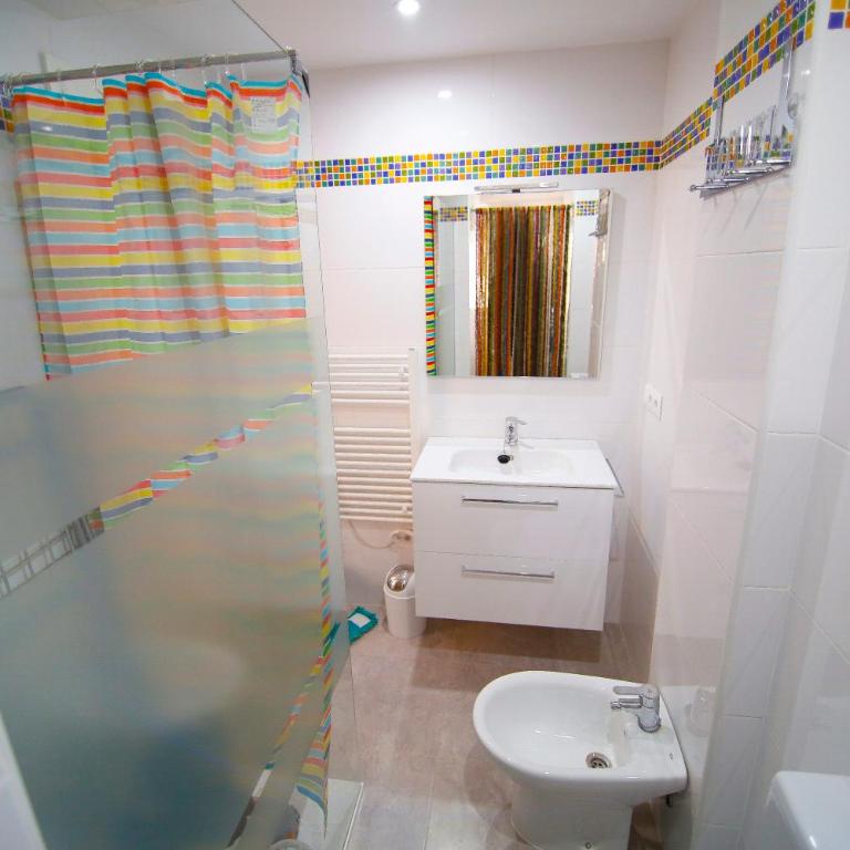 Vella Rosa 2 - Two-Bedroom Apartment - 13