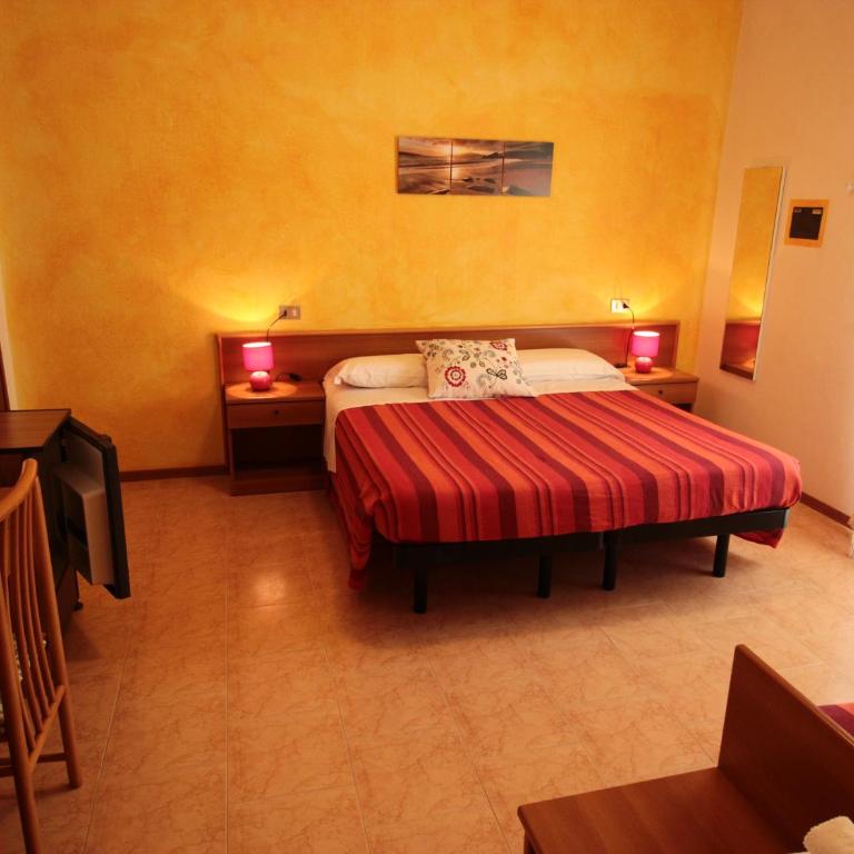 Hotel Nuova Graziosa - Triple Room - 10