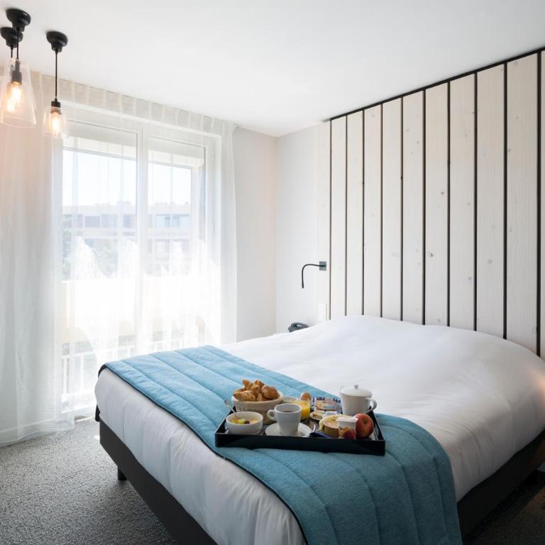 Logis Hôtel Les Pins - Opéralia - Chambre Lit Queen-Size - 3