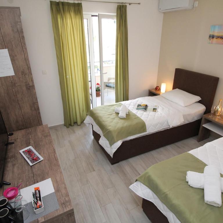 Le Marc Guest house - Dvokrevetna Soba sa Bračnim Krevetom/Zasebnim Krevetima - 9