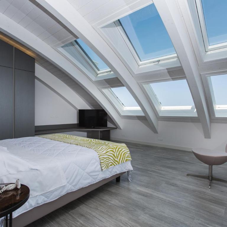 Hotel Savini - Suite Queen con Vista Mare - 1