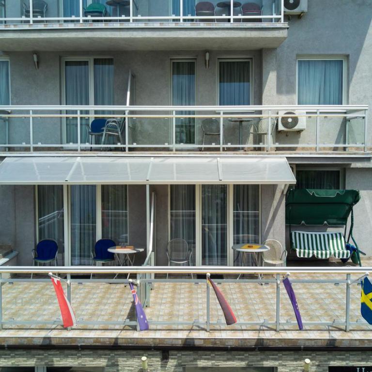 Hotel Villa Harmony - Panoramic View & Free Parking - Superior Dvokrevetna Soba sa Bračnim Krevetom i Balkonom - 15