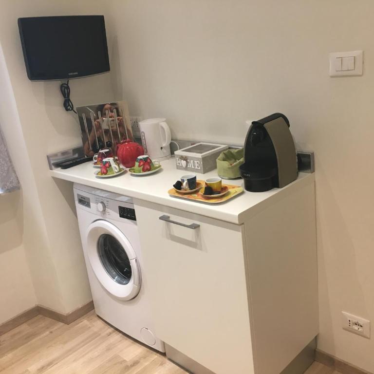 Alla Scalinata del Teatro Rossetti in viale XX Settembre parcheggio - Casa con 2 Camere da Letto - 32