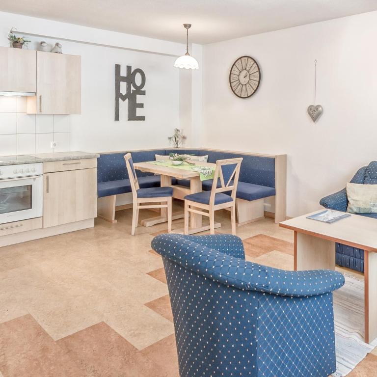 Villa Michelle - Apartment mit 2 Schlafzimmern und Terrasse - 10